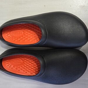 Crocs Women's Literide Black Work Clog  Women’s Size 9M Mens 7 Nonslip